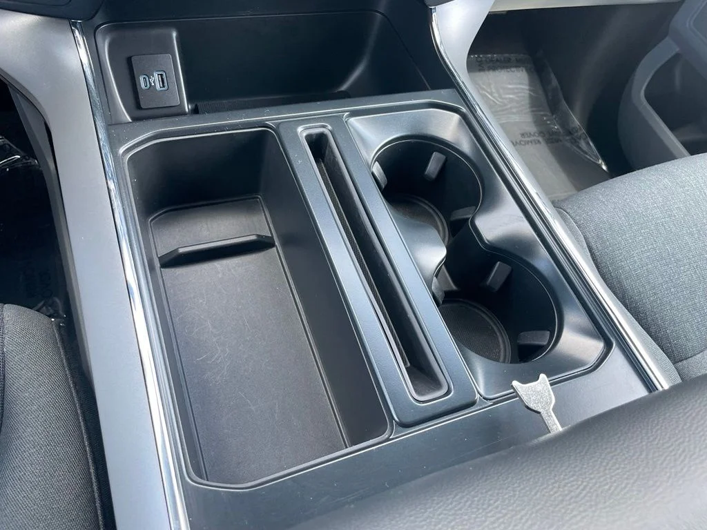 Used 2024 Silver Metallic Ford XLT image 15