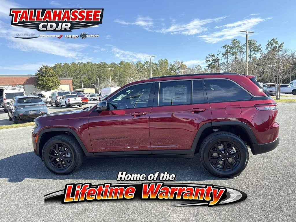 New 2026 Velvet Red Pearl-Coat Exterior Paint Jeep Altitude image 5