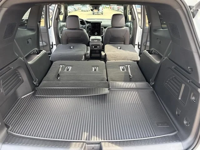 2026 GMC Acadia AT4 - Photo 52
