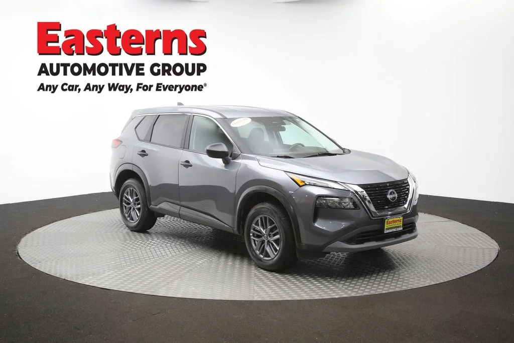Used 2023 Gray Nissan S image 49