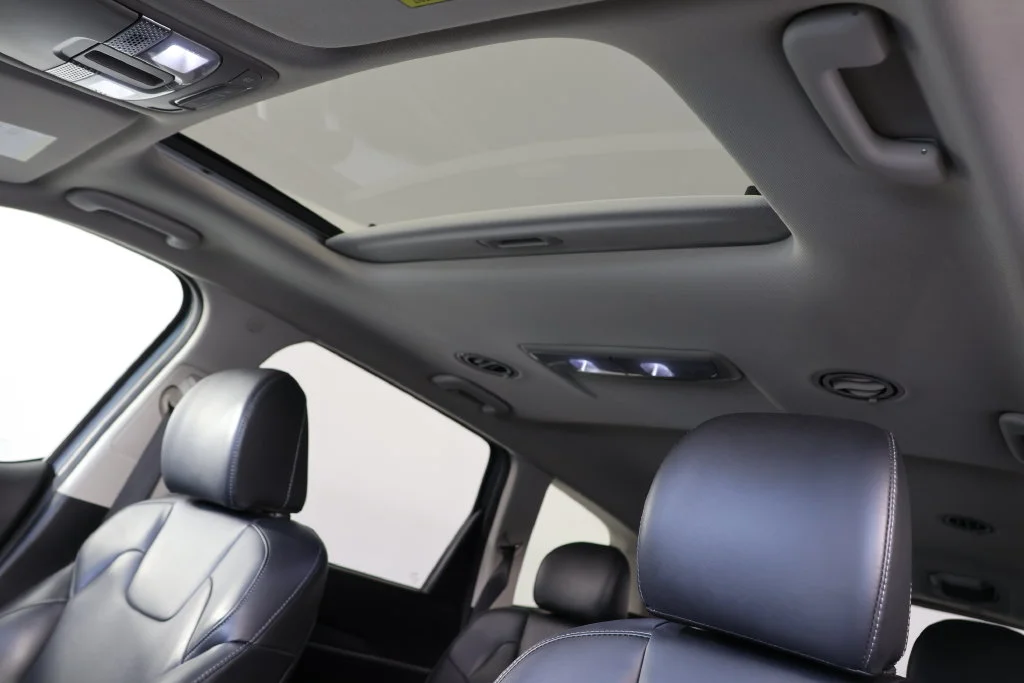 Used 2021 Silver Kia S image 18