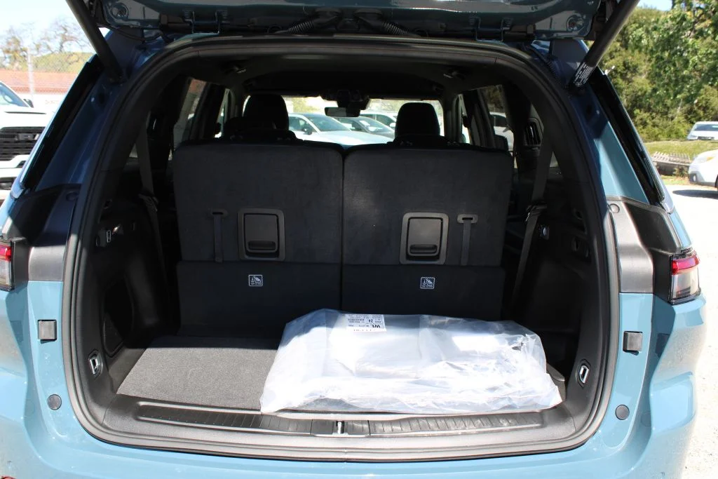 New 2026 Steel Blue Exterior Paint Jeep Limited image 10