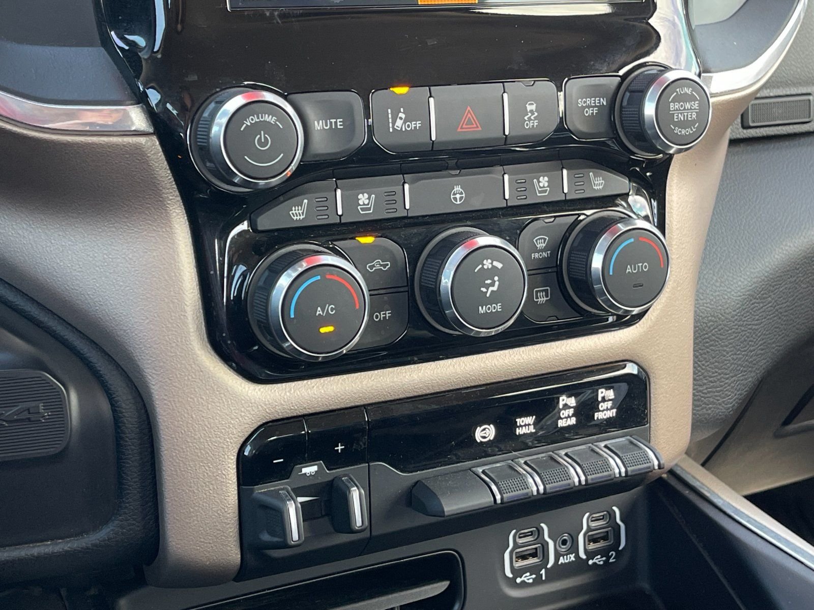 Used 2022 Red Ram Laramie image 22