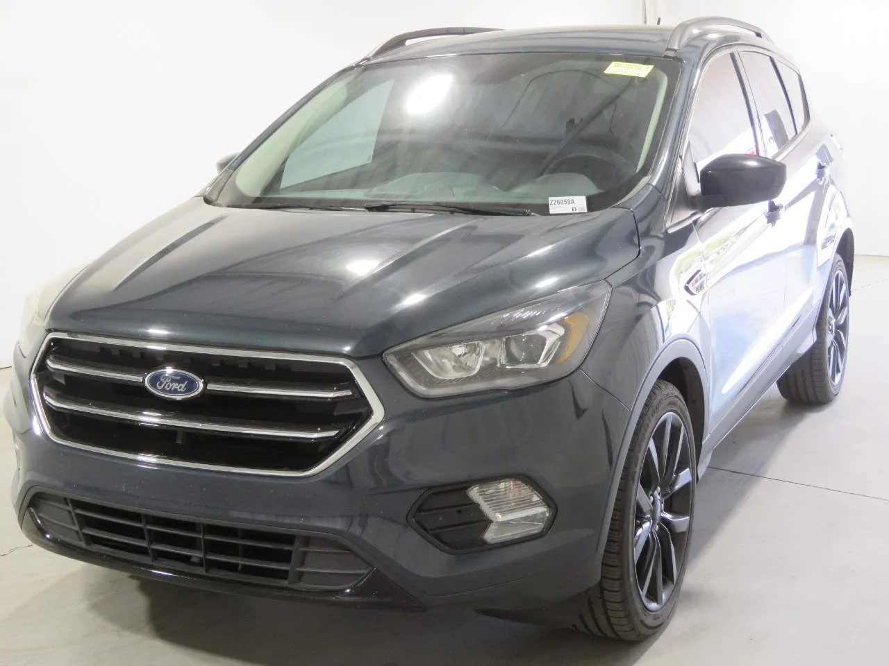 2019 Ford Escape SE's photo