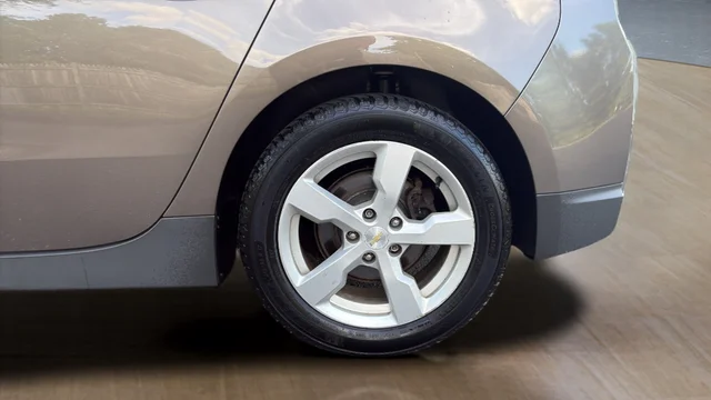 Used 2014 Brown Chevrolet Base image 28