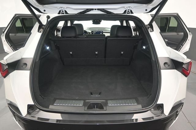 Used 2024 Snowfall Pearl Acura Base image 14