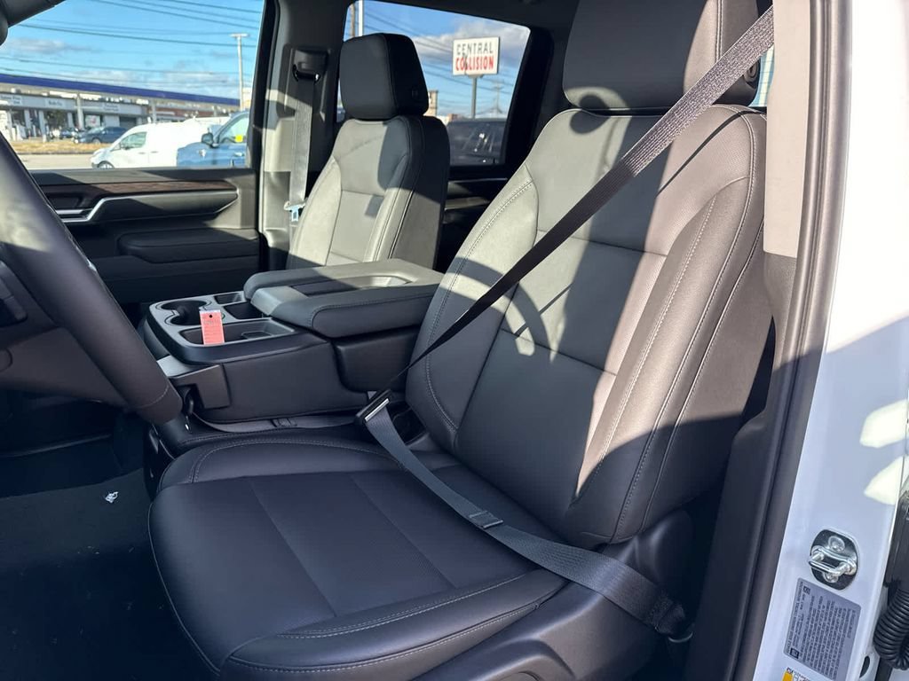 2026 GMC Sierra 2500HD SLT - Photo 18