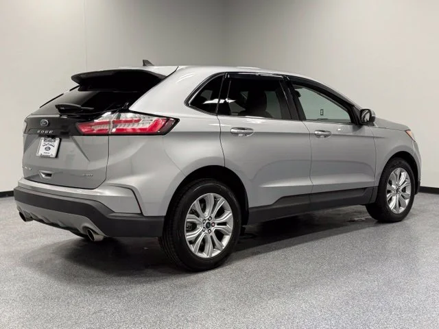 Used 2022 Silver Ford Titanium image 8