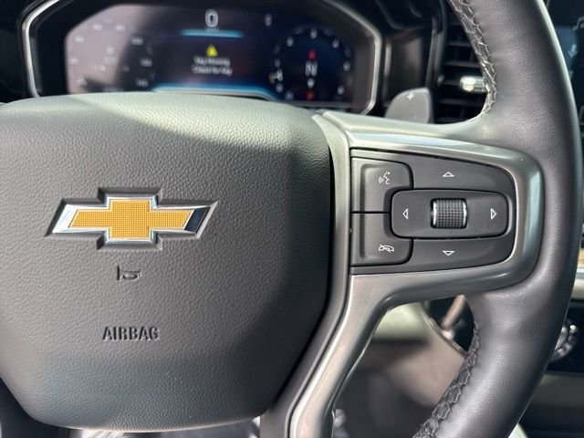 Used 2023 Gray Chevrolet LT image 28
