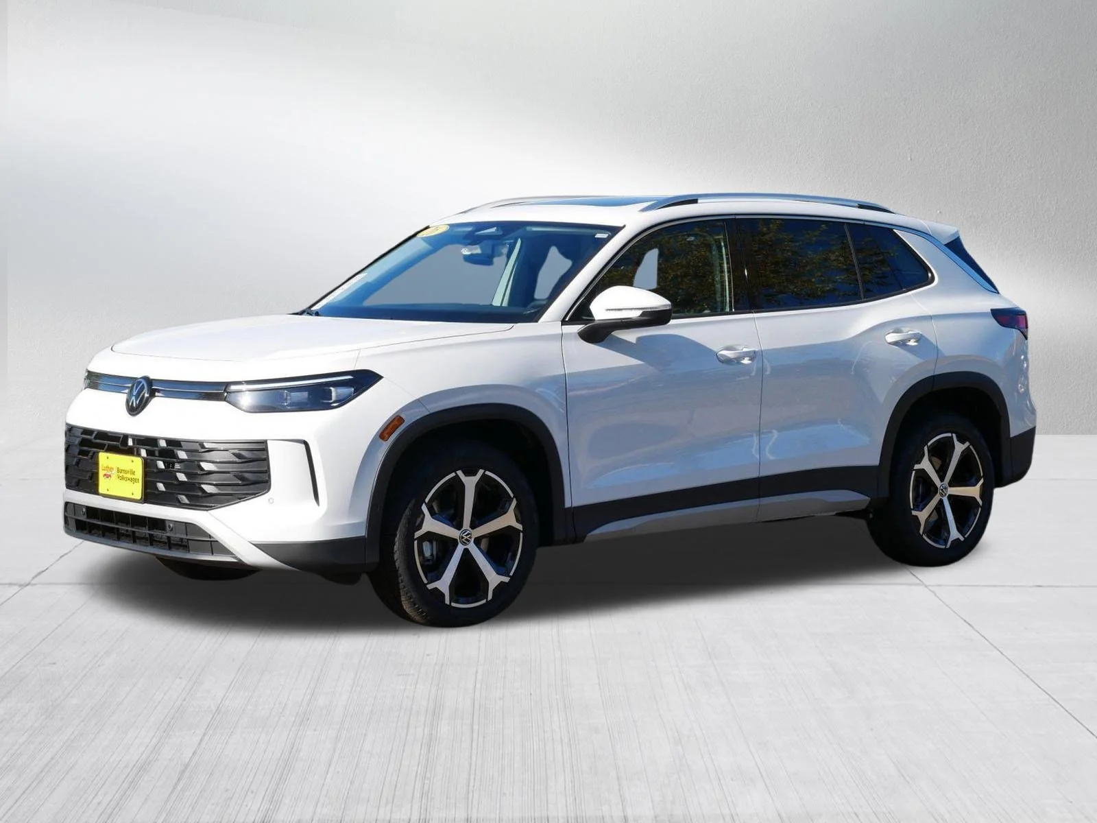 New 2026 Pure White Volkswagen SE image 2