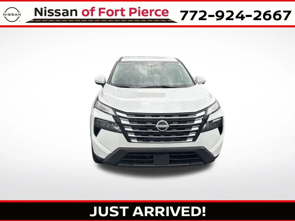 Used 2024 Everest White P Nissan SV image 1