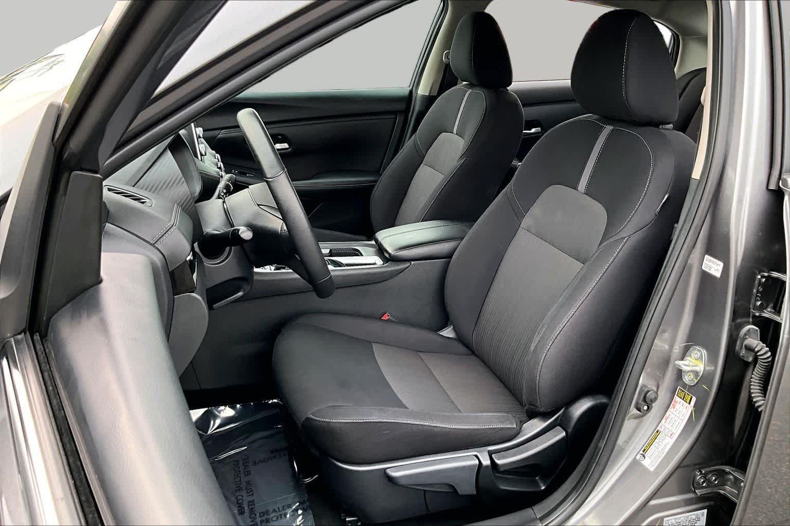 Used 2023 Gun Metallic Nissan SV image 8