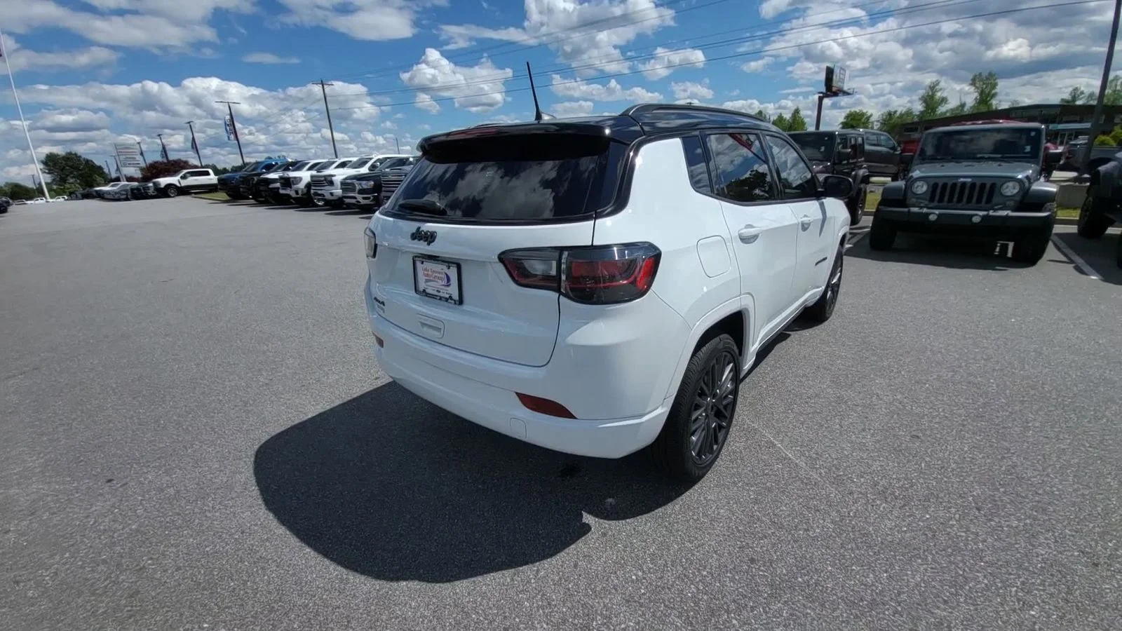 Used 2024 Bright White Clearcoat Jeep Limited image 5