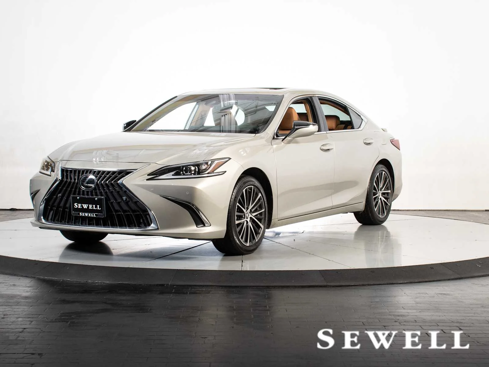 2025 Lexus ES 300h 