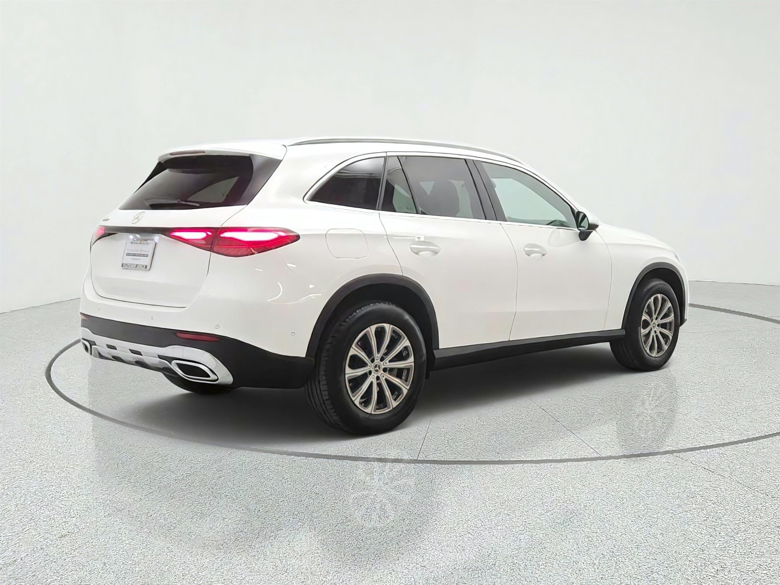 Certified Used 2024 Polar White Mercedes-Benz GLC 300 SUV image 5