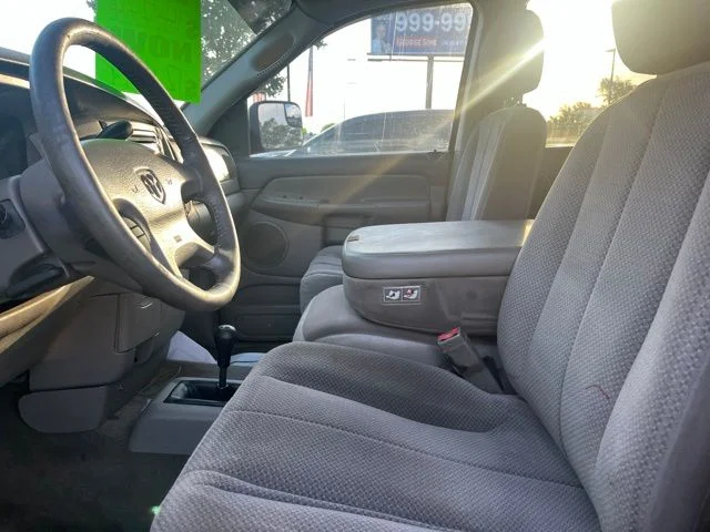 Used 2003  Dodge  image 5