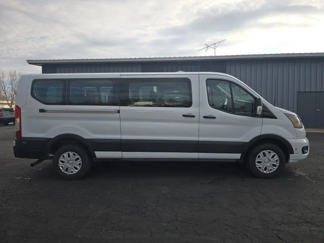 Used 2024 Oxford White Ford XLT image 8