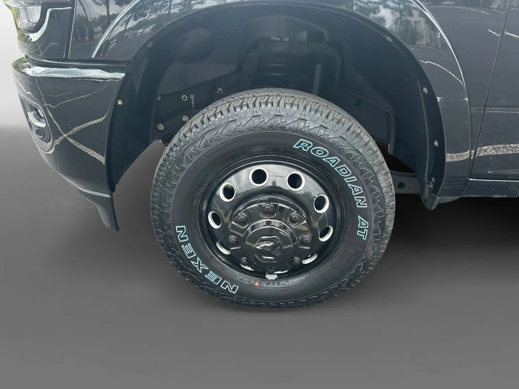 Used 2024 Black Ram Limited image 15