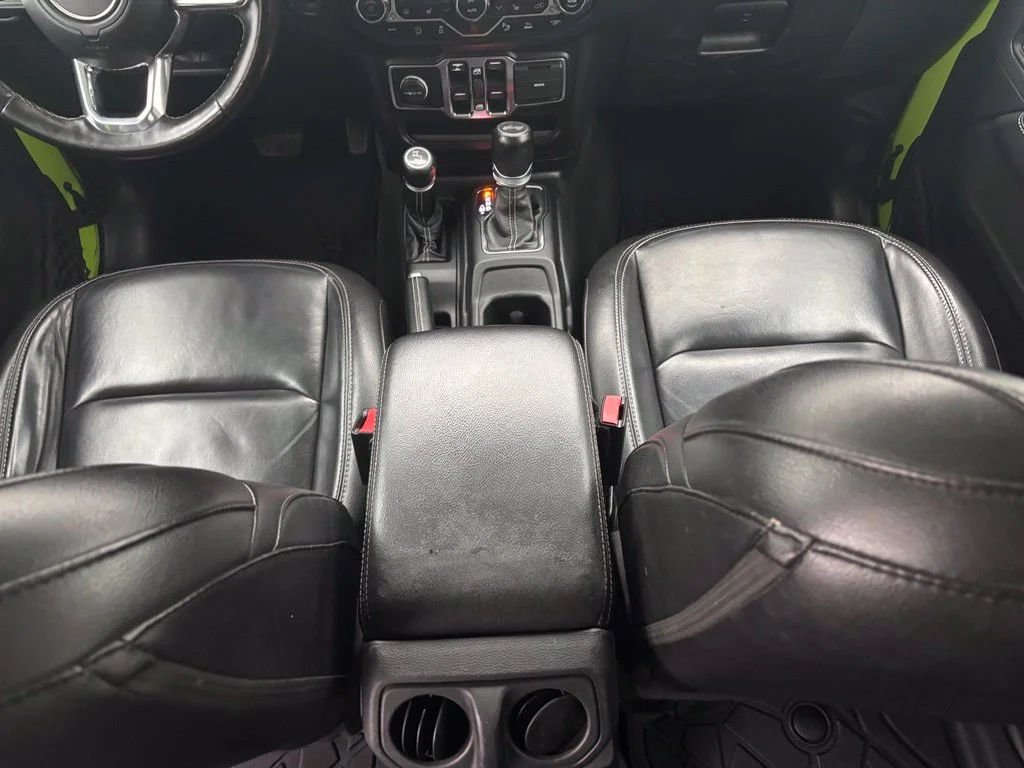 Used 2021 Green Jeep Unlimited Sahara image 39
