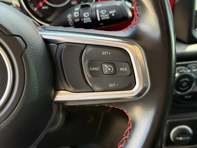Used 2022 Red Clearcoat Jeep Unlimited Rubicon image 16