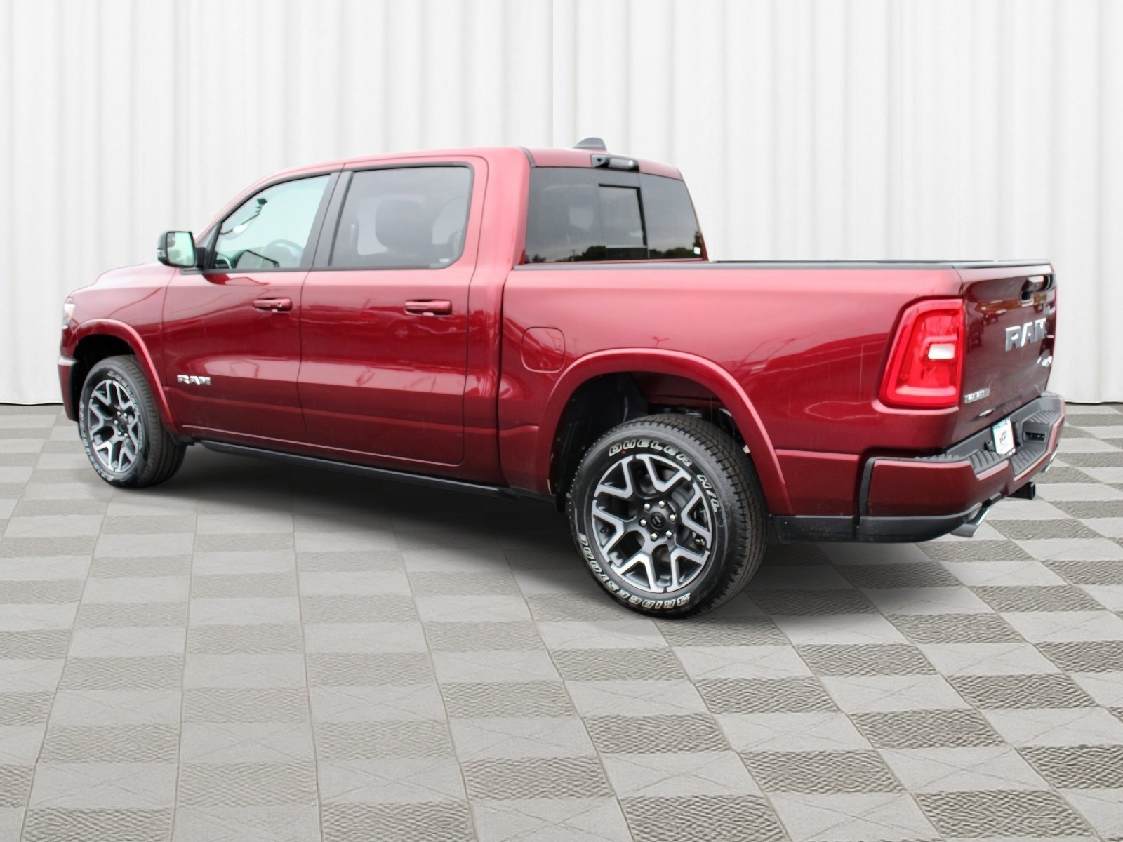 New 2026 Delmonico Red Pearl-Coat Exterior Paint RAM Laramie image 34