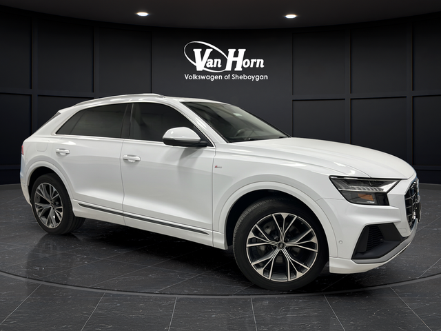 2023 Audi Q8 55 Premium Plus