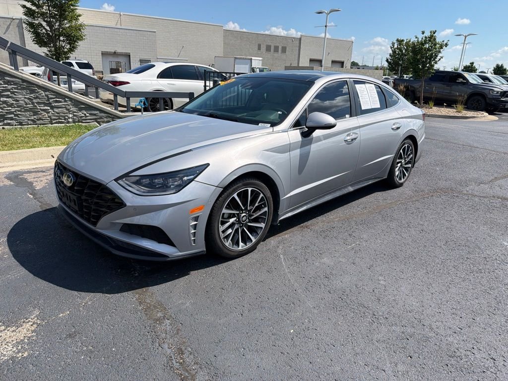Used 2023 Silver Hyundai Limited image 3