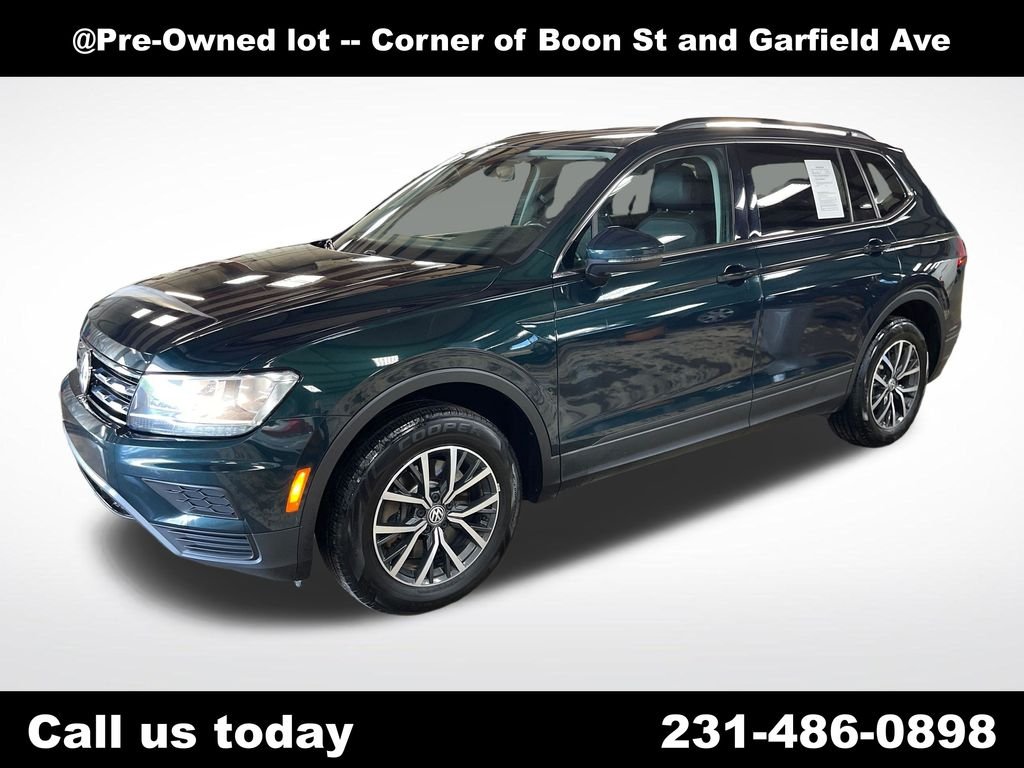 Used 2019 Green Volkswagen 2.0T SE image 1
