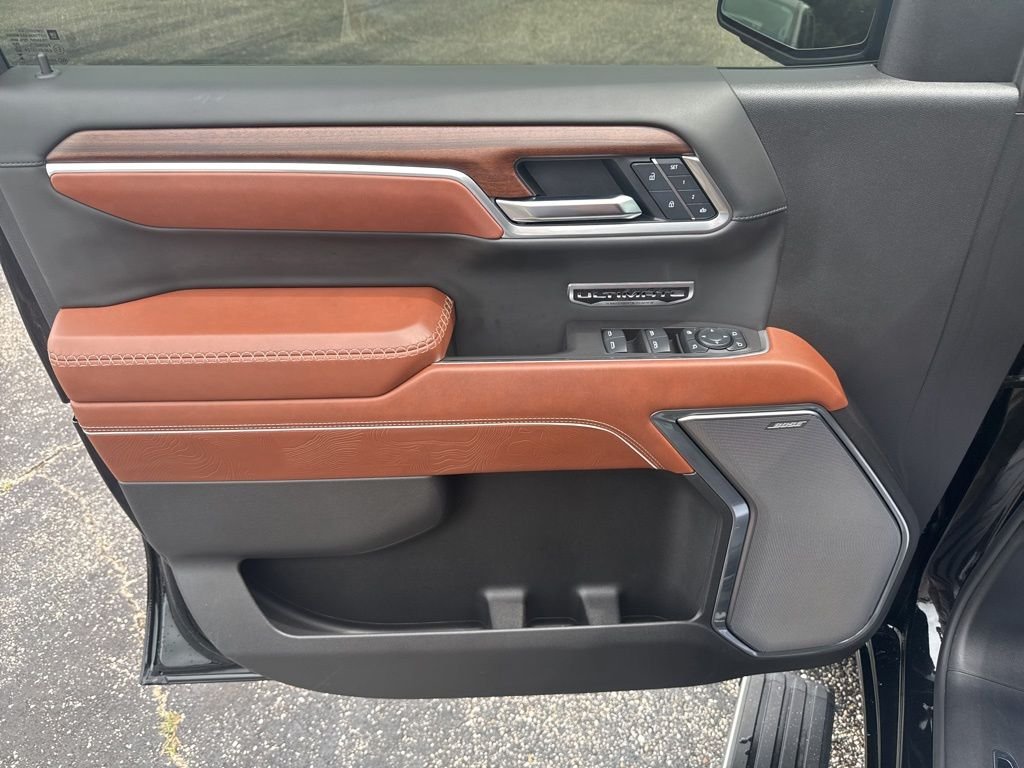 Used 2025 Black GMC Denali Ultimate image 38