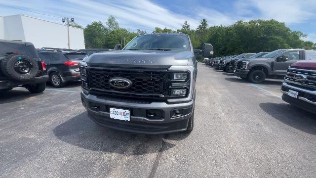 New 2026 Carbonized Gray Metallic Ford F-350® Lariat® image 36