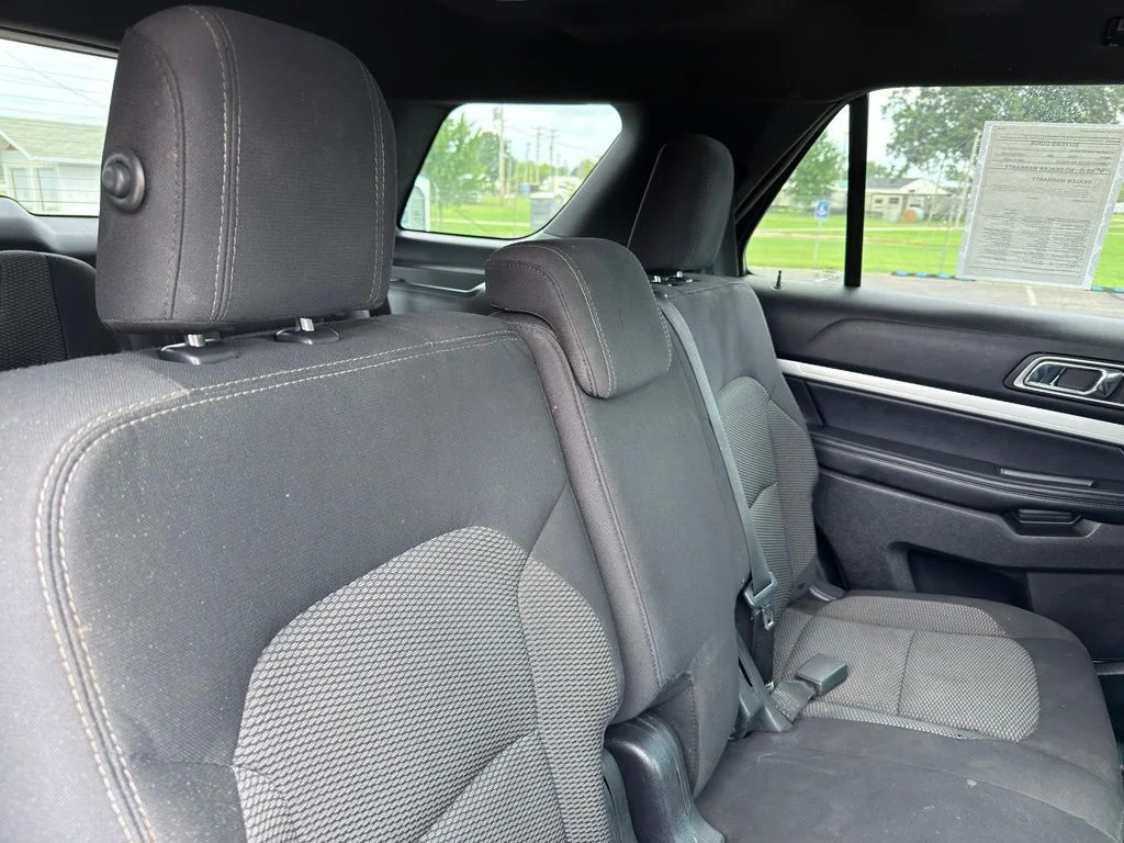Used 2017 White Ford XLT image 32