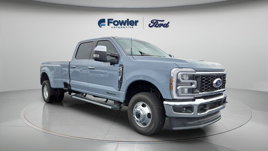 New 2026 Glacier Gray Metallic Tri-Coat Ford F-350® Lariat® image 1