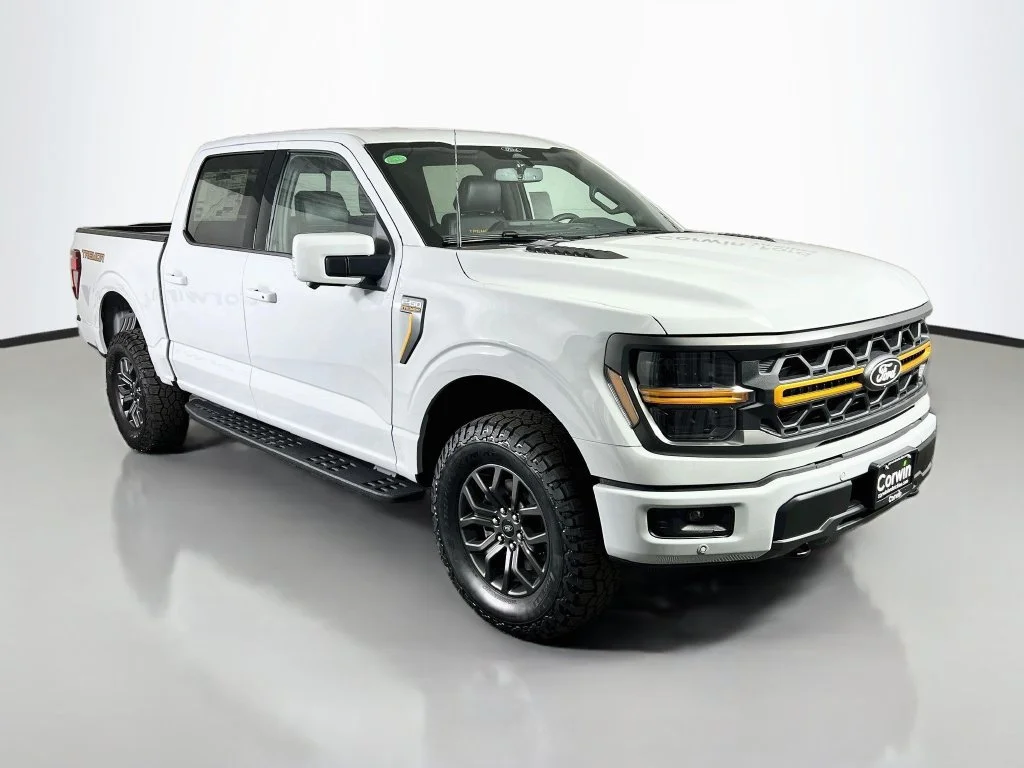 New 2026 White Ford Tremor image 1