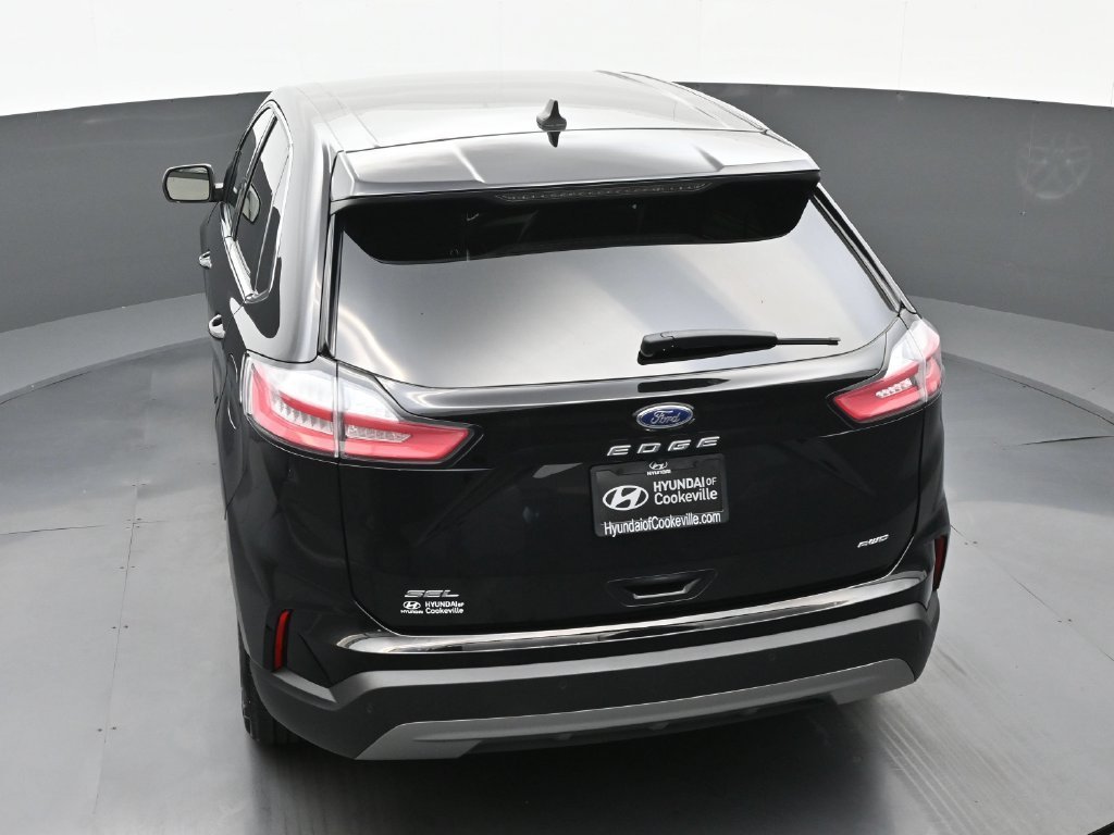 Used 2023 Black Ford SEL image 32