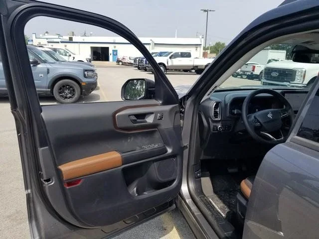 New 2025 Carbonized Gray Metallic Ford Outer Banks® image 14