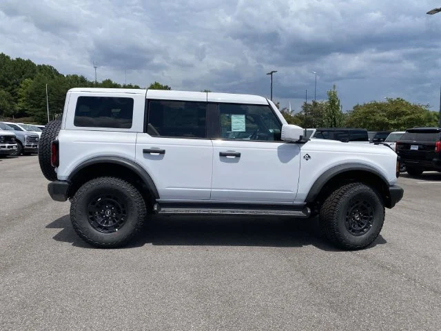 New 2026 White Ford Outer Banks image 2