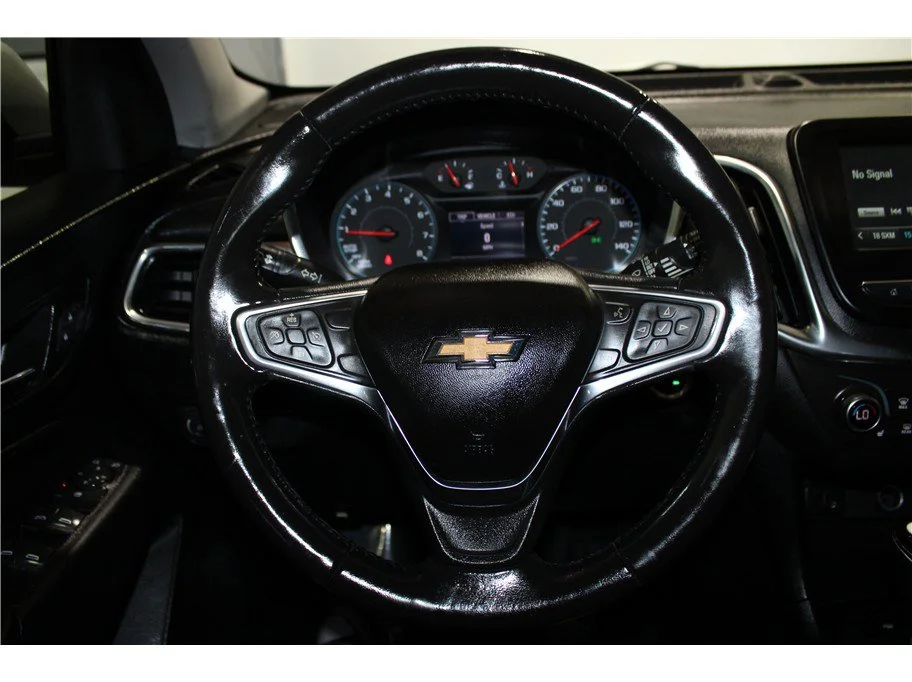 Used 2018 Silver Ice Metallic Chevrolet LT image 24