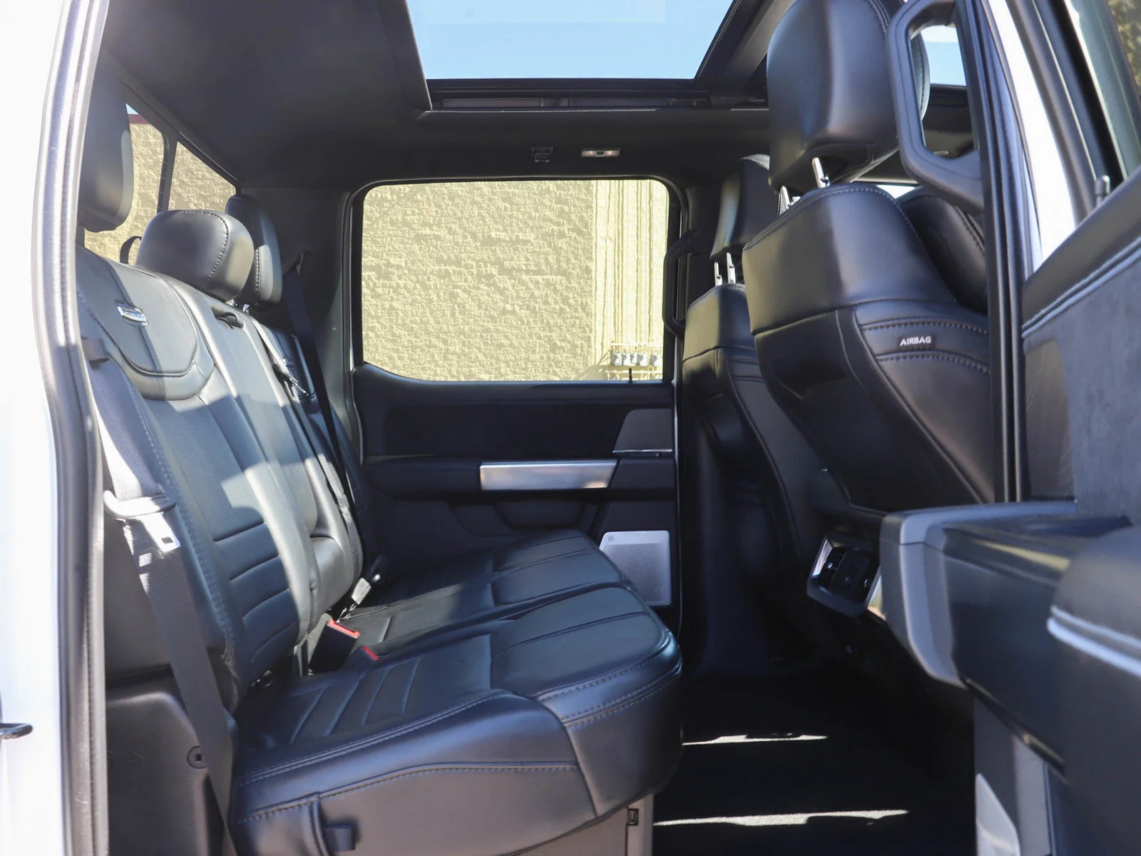 Used 2025 Star White Metallic Tri-Coat Ford Platinum image 11