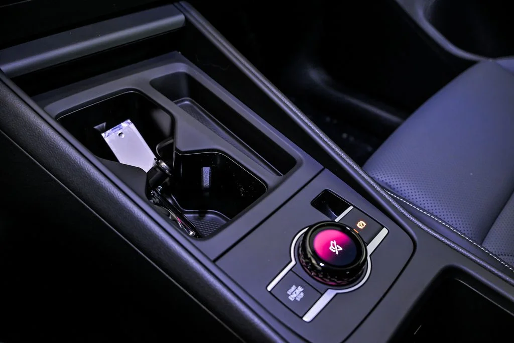 New 2026 Black Volkswagen 2.0T SE image 14