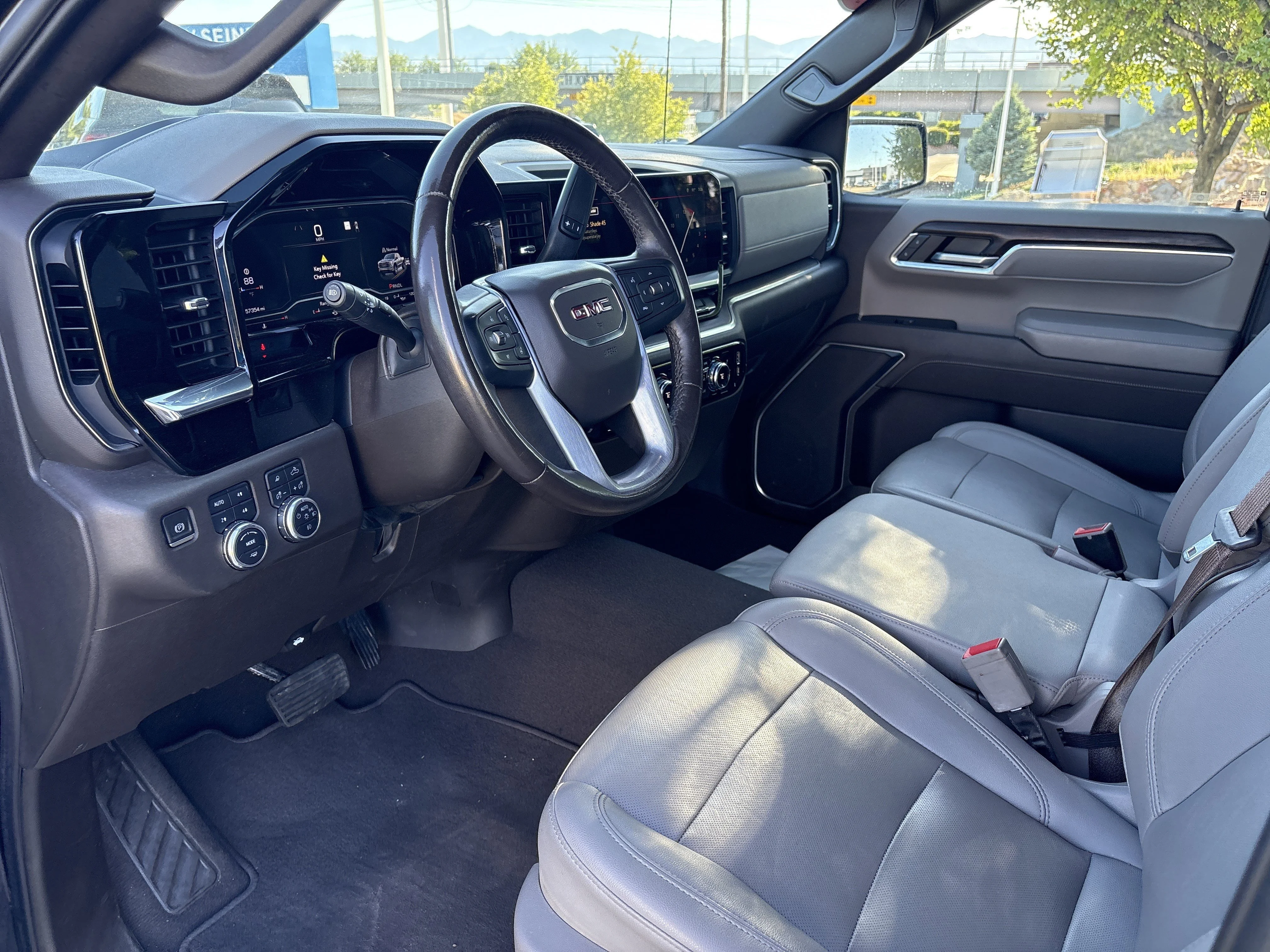 2022 GMC Sierra 1500 SLT - Photo 14