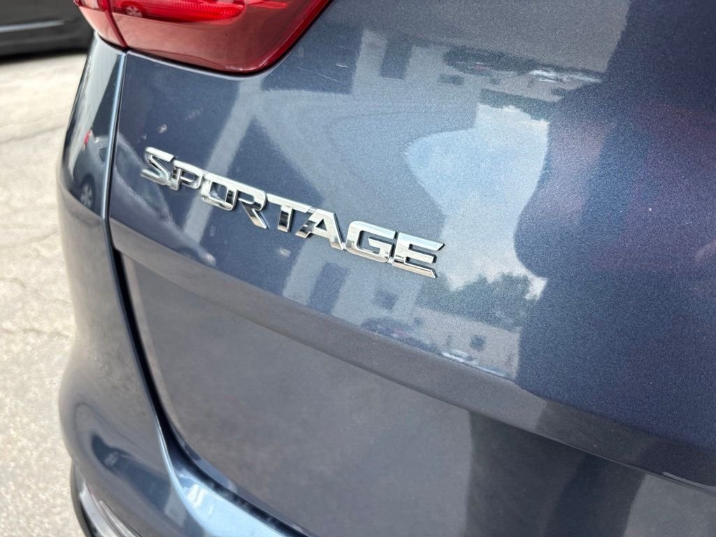 Used 2020 Blue Kia EX image 17