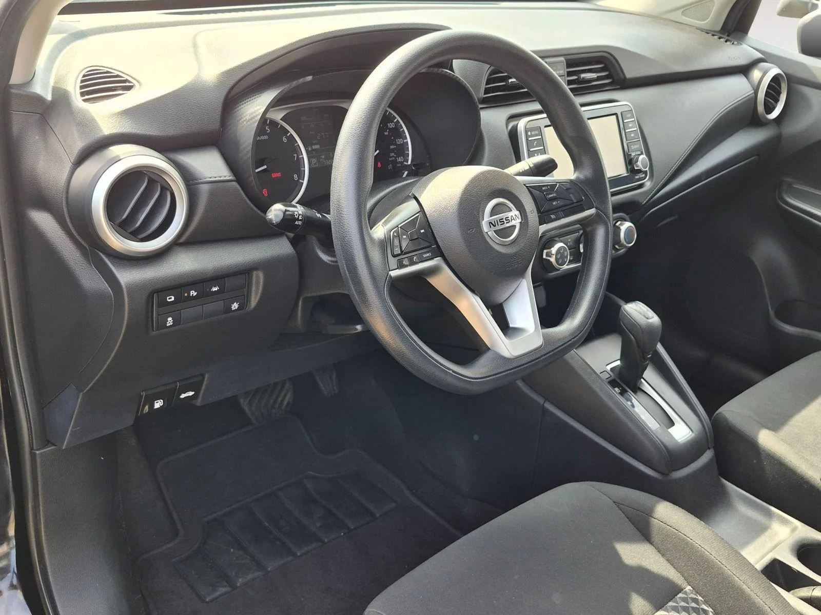 Used 2022 Super Black Nissan S image 33