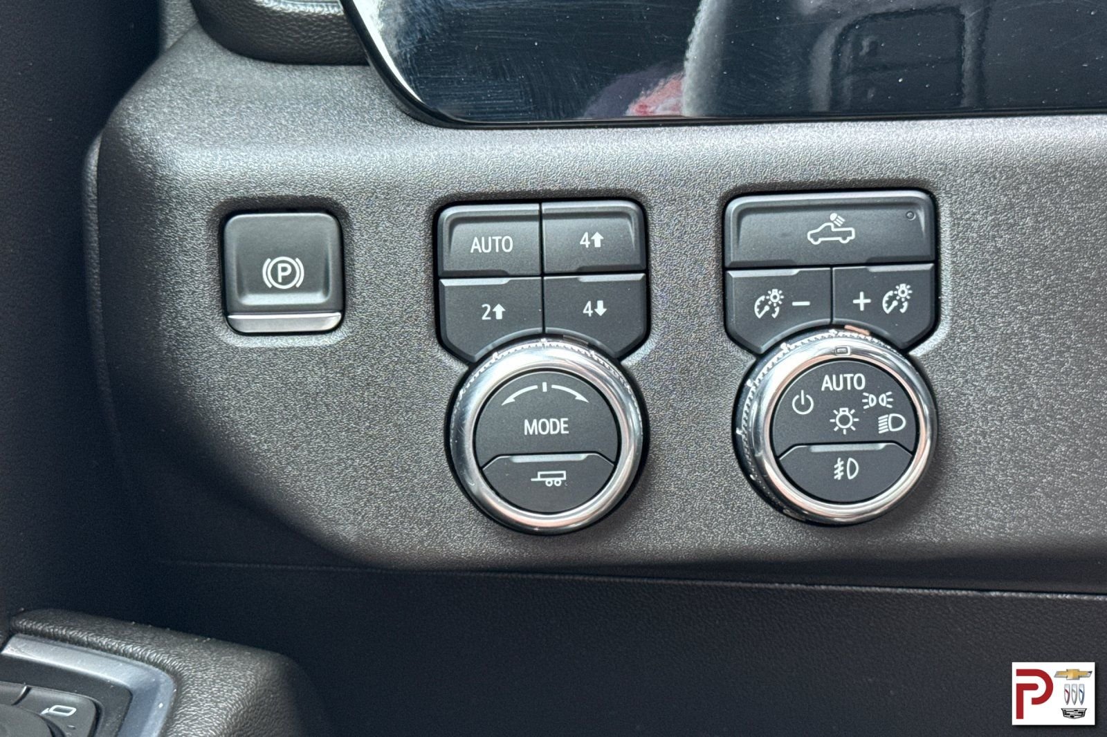 Used 2024 Red GMC Elevation image 30