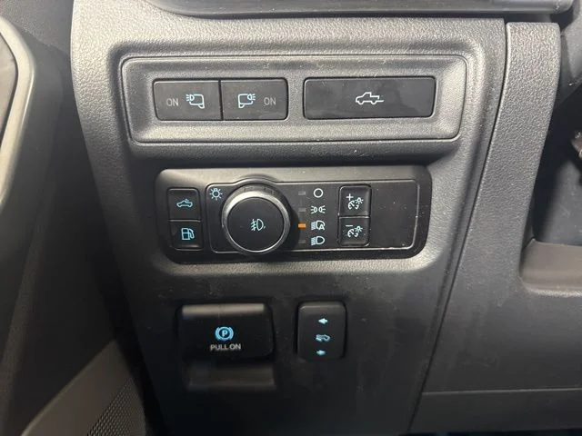 Used 2023 Blue Metallic Ford Lariat image 20