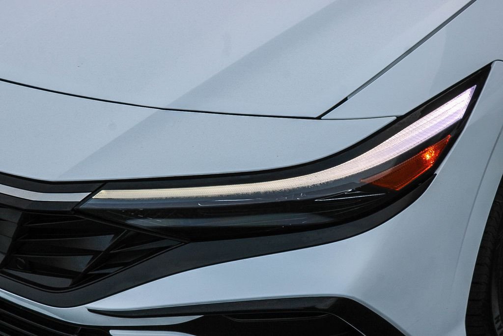 2024 Hyundai Elantra SEL - Photo 4