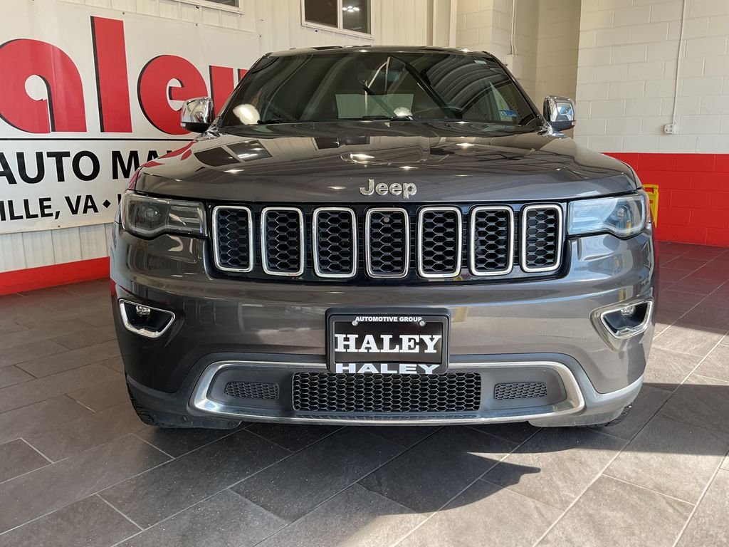 Used 2019 Gray Jeep Limited image 3