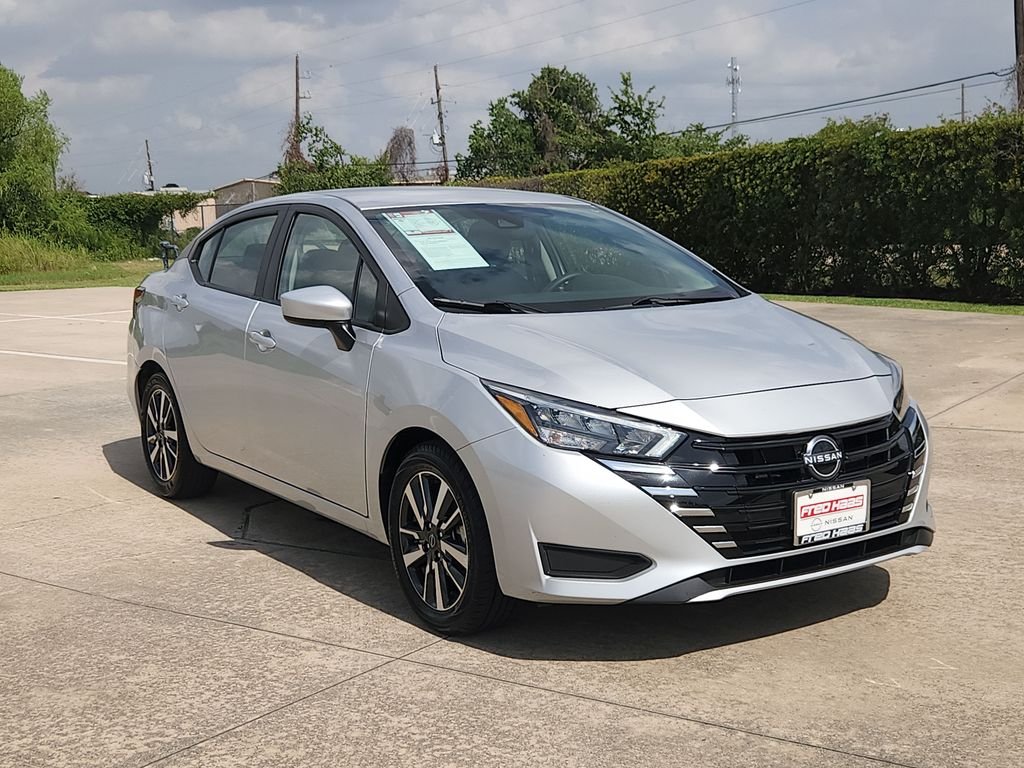 Used 2025 Silver Nissan 1.6 SV image 3