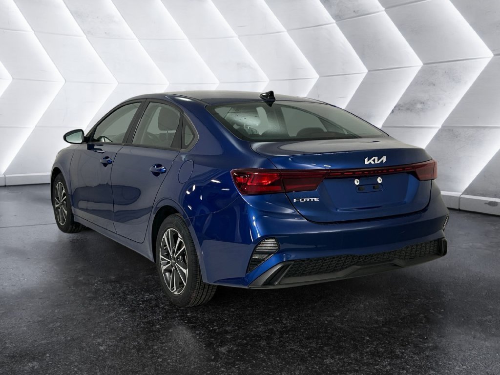 Used 2024 Blue Kia LXS image 6