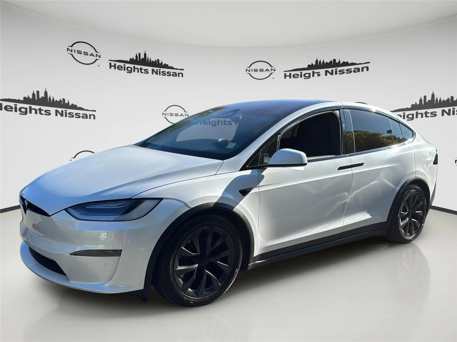 2023 Tesla Model X Plaid's photo