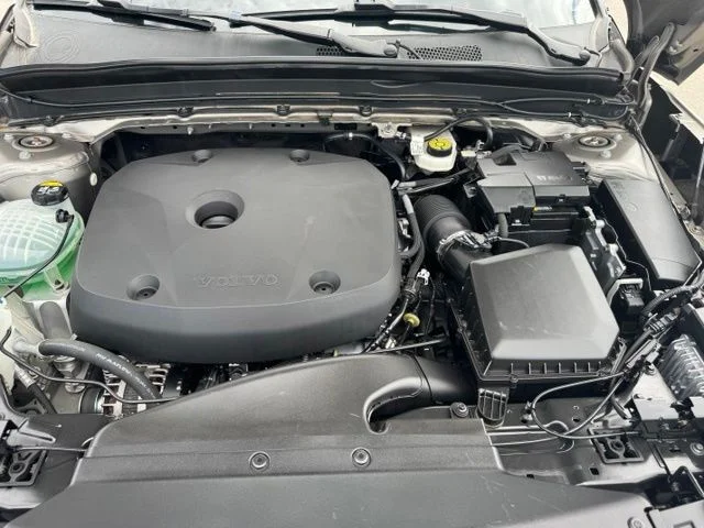 Used 2022 Gray Volvo T5 Inscription image 29